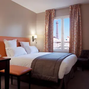 Le Relais Saint Charles פריז