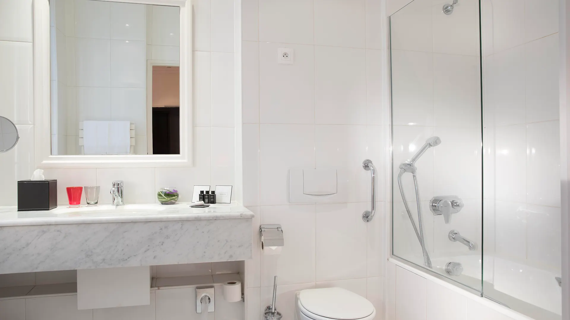 Hotel Vignon Parigi 4*,