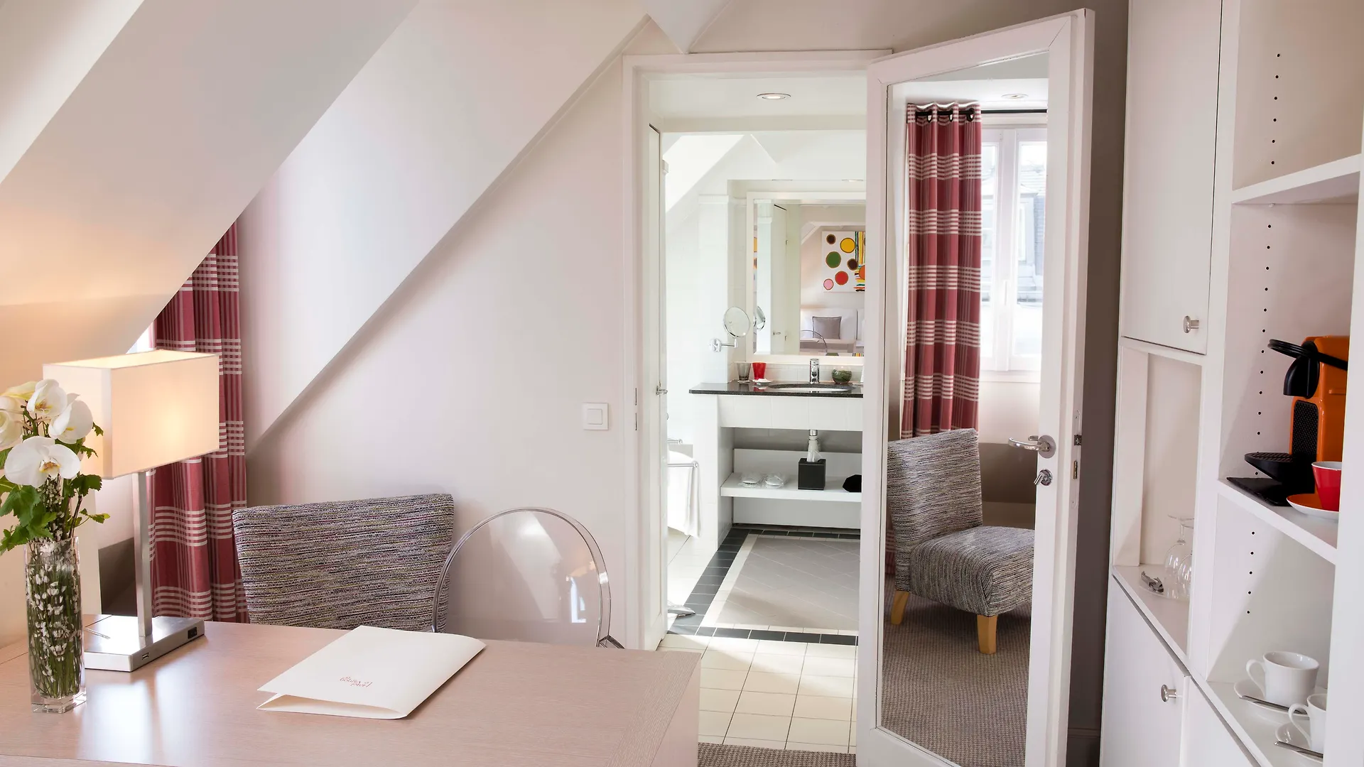 **** Otel Maison Orphee Paris Fransa