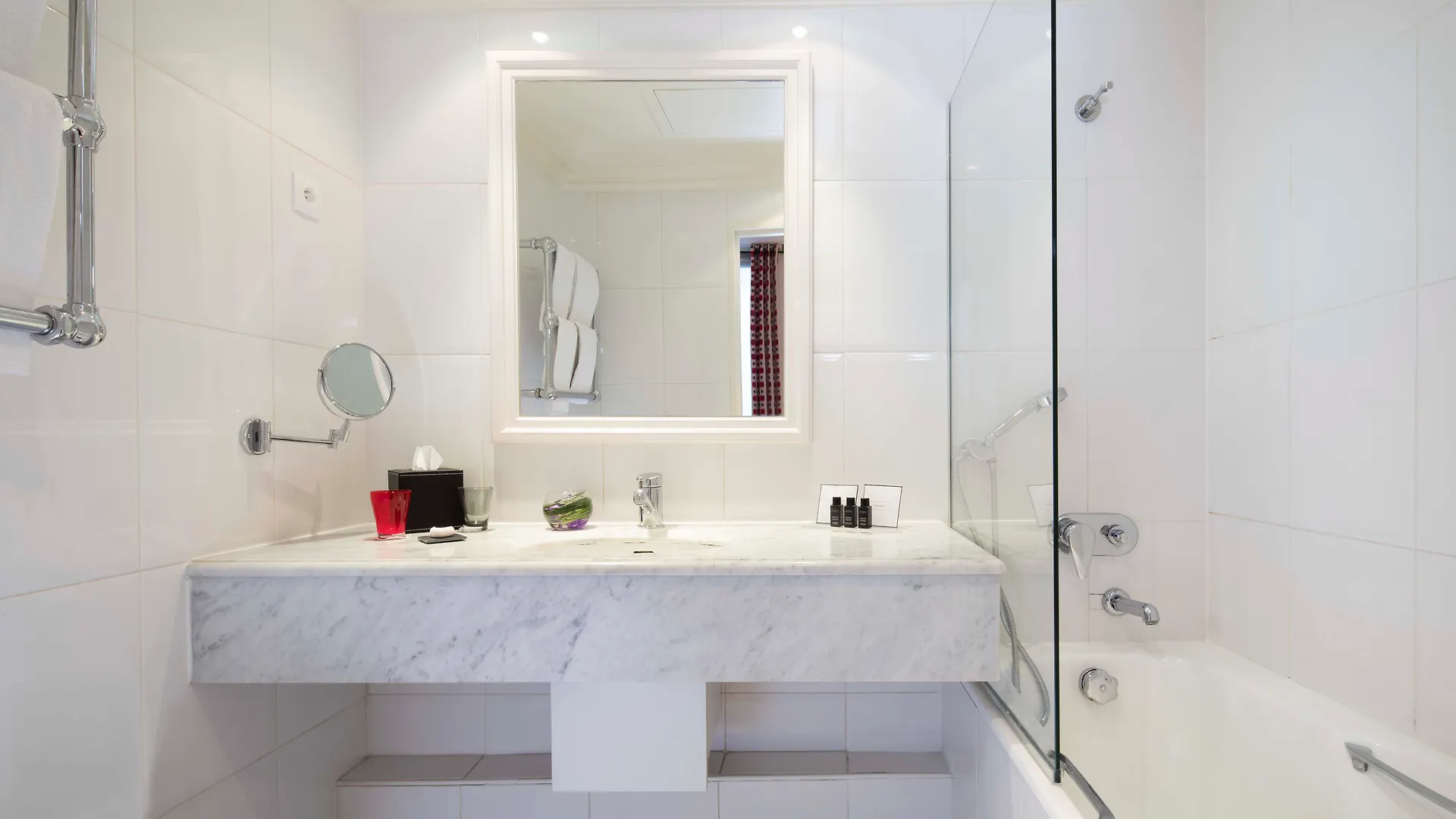 Maison Orphee Paris 4*,