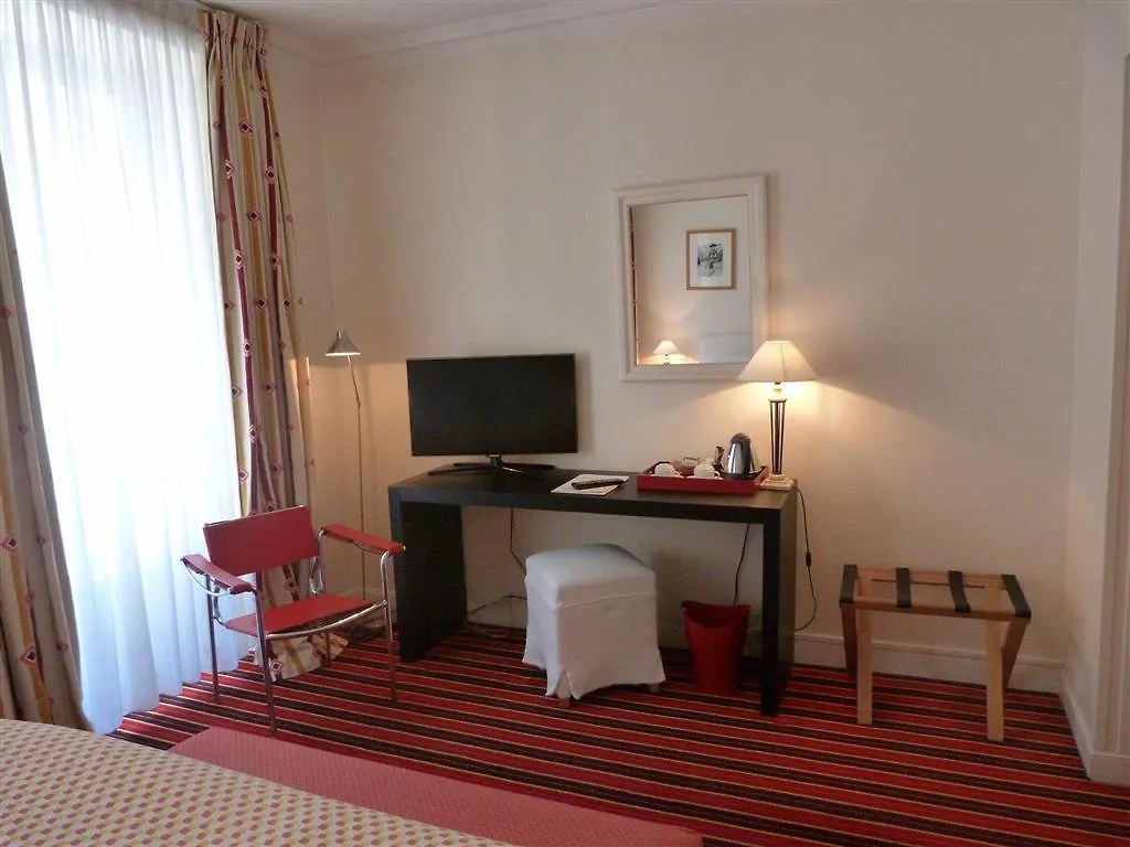 **** Otel Maison Orphee Paris Fransa